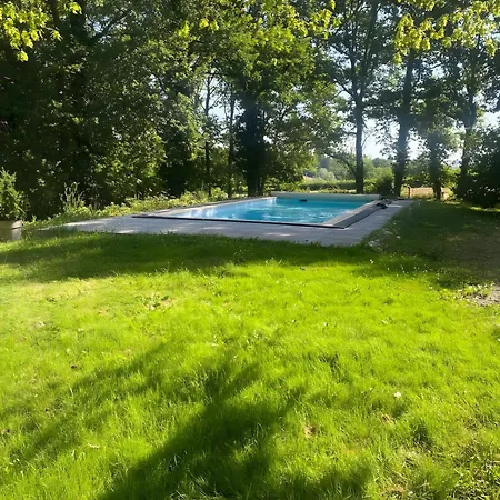 Melusine 3* Saint-Remy-en-Rollat